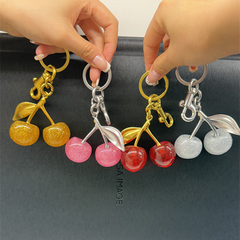 Women'S Accessories Coach - Gantungan Kunci Ceri Mode Liontin Ceri