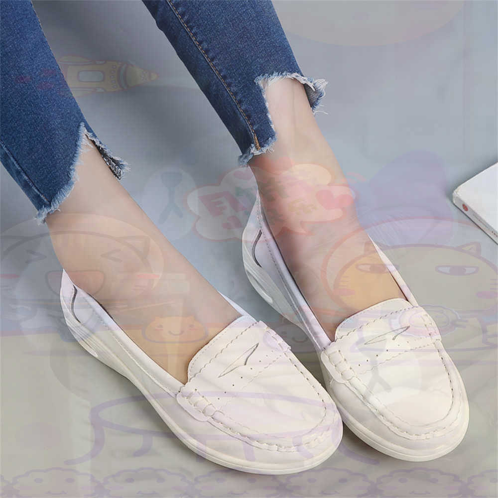 Women Accessories Business Name Ideas - Sepatu Ukuran Besar Wanita Slip-On Lembut